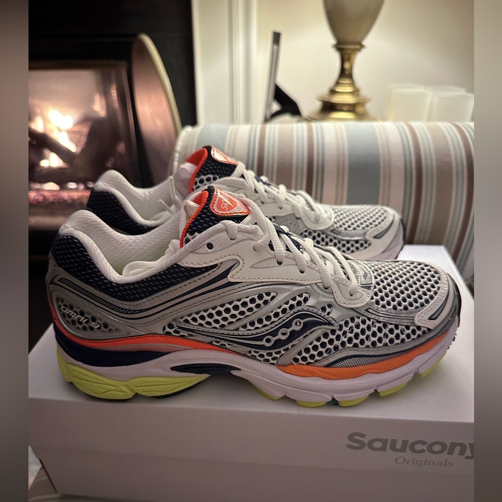 Saucony ProGrid Omni 9 - Picture 6 of 8